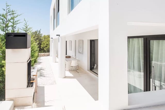 6 soveværelse Villa til salg i Cala Llonga, Santa Eulalia / Santa Eularia - € 2.800.000 (Ref: 9356559)