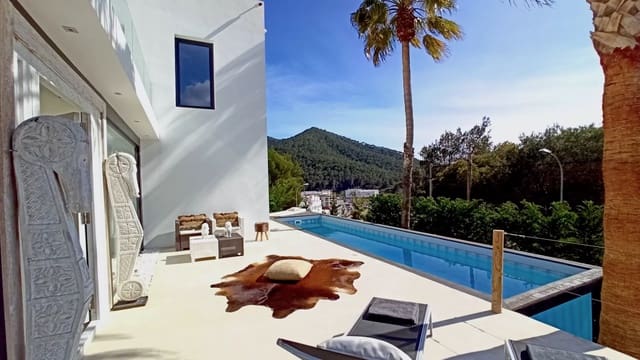 6 soveværelse Villa til salg i Cala Llonga, Santa Eulalia / Santa Eularia - € 2.800.000 (Ref: 9356559)