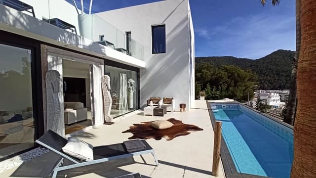 6 soveværelse Villa til salg i Cala Llonga, Santa Eulalia / Santa Eularia - € 2.800.000 (Ref: 9356559)