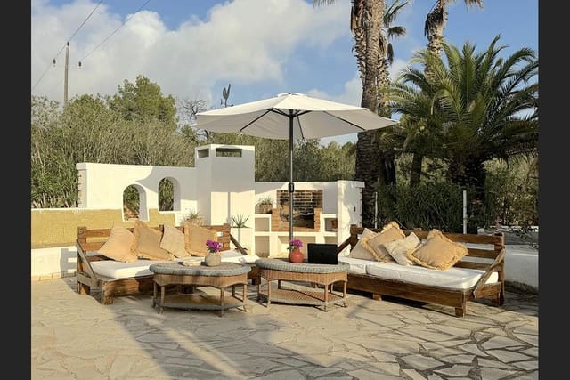 6 soveværelse Villa til salg i Cap Martinet, Ibiza by med swimmingpool - € 5.800.000 (Ref: 9356560)