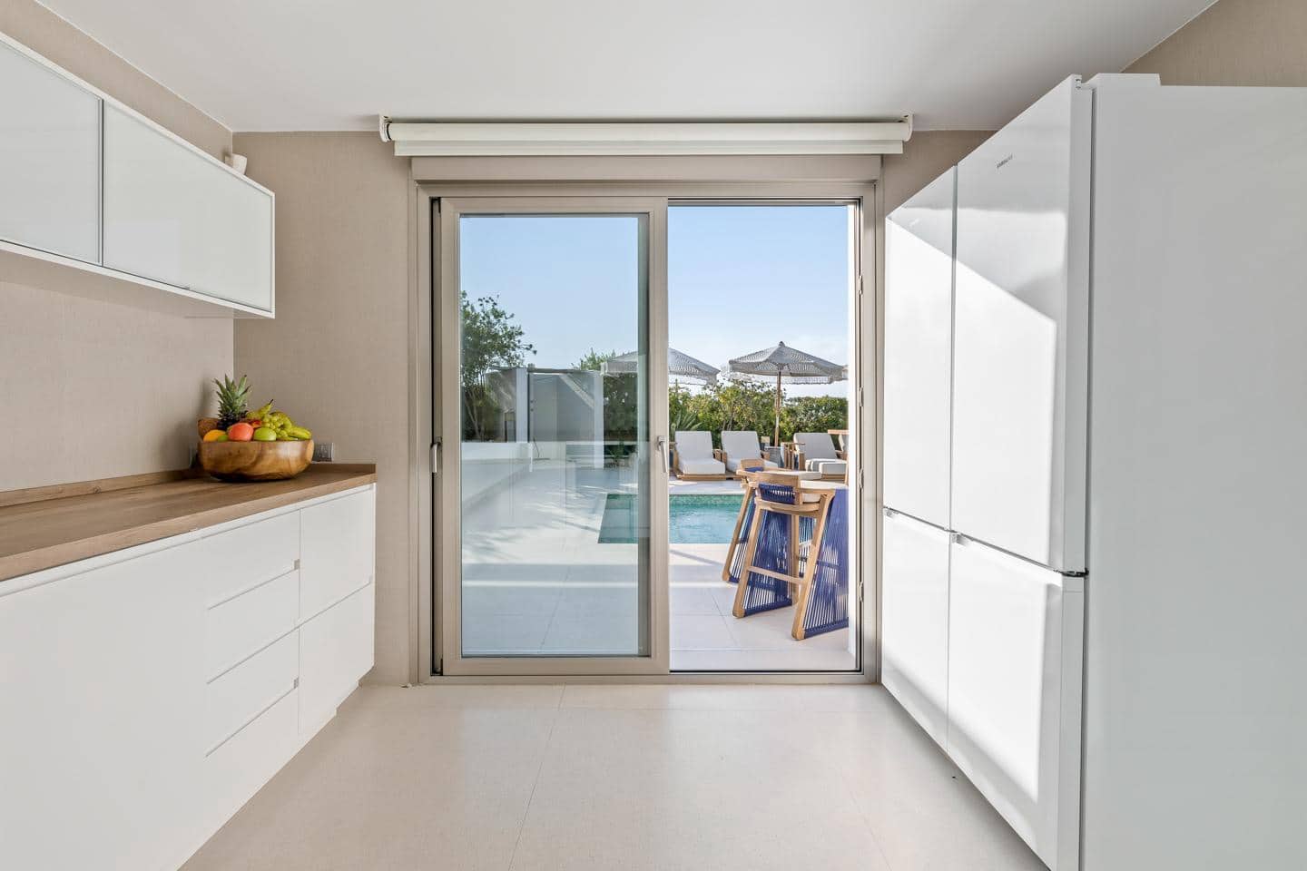 Villa/Maison de 5 chambres à louer à Cap Martinet - 36 000 € (Ref: 9410375)