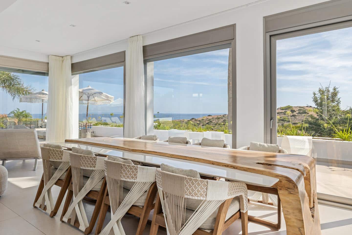 Villa/Maison de 5 chambres à louer à Cap Martinet - 36 000 € (Ref: 9410375)