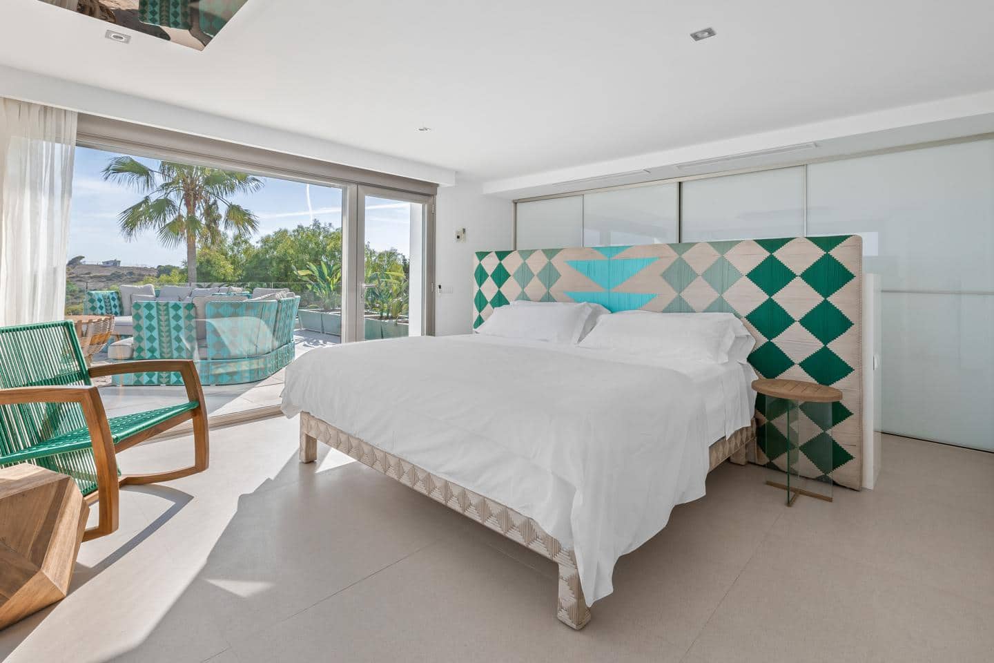 Villa/Maison de 5 chambres à louer à Cap Martinet - 36 000 € (Ref: 9410375)