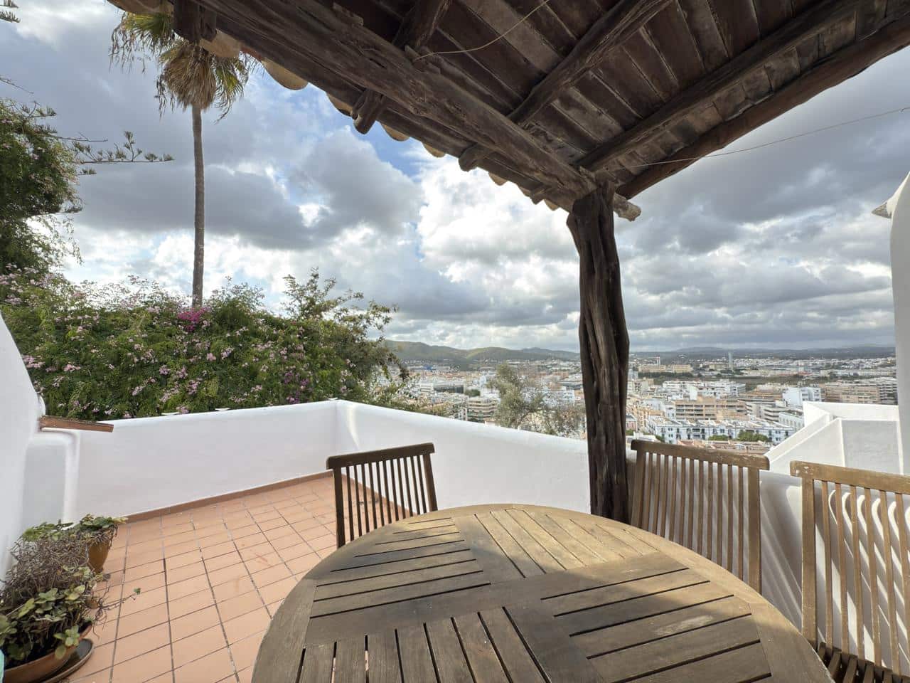 2 bedroom Villa for sale in Ibiza / Eivissa town - € 640,000 (Ref: 9410666)