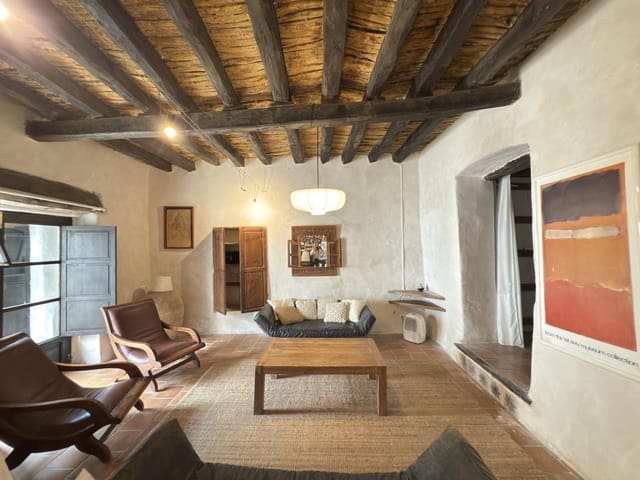 2 slaapkamer Villa te koop in Ibiza dorp - € 640.000 (Ref: 9410666)