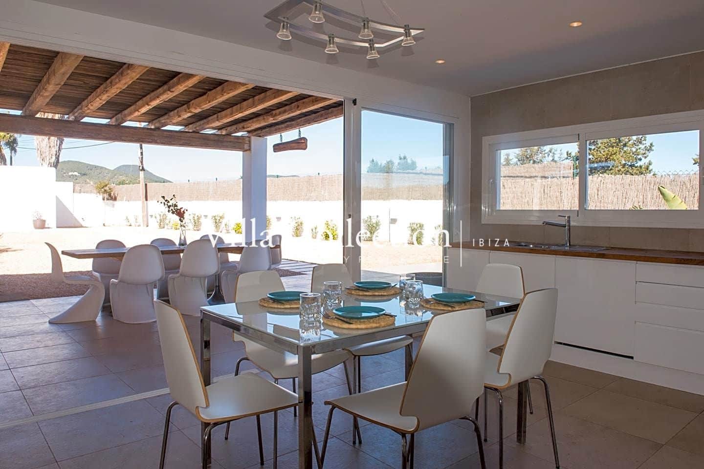 4 bedroom Villa for sale in Ibiza / Eivissa town with pool garage - € 895,000 (Ref: 9496662)