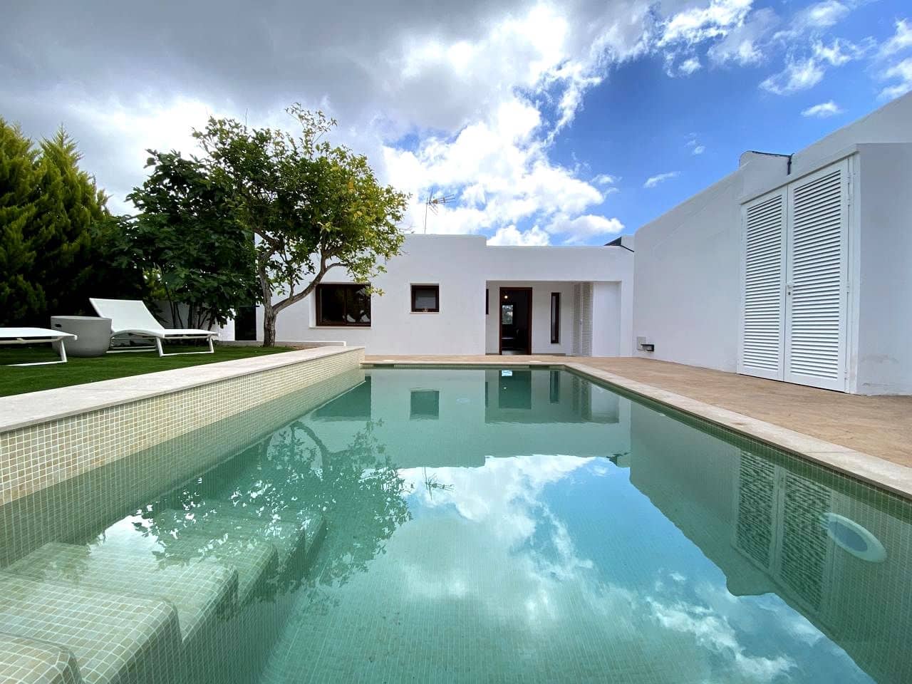 5 Zimmer Villa zu vermieten in San Jose / Sant Josep de Sa Talaia - 5.750 € (Ref: 9547024)