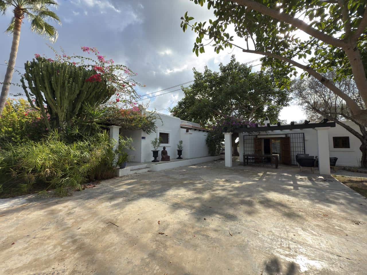 4 bedroom Villa for rent in San Jose / Sant Josep de Sa Talaia - € 14,000 (Ref: 9564112)