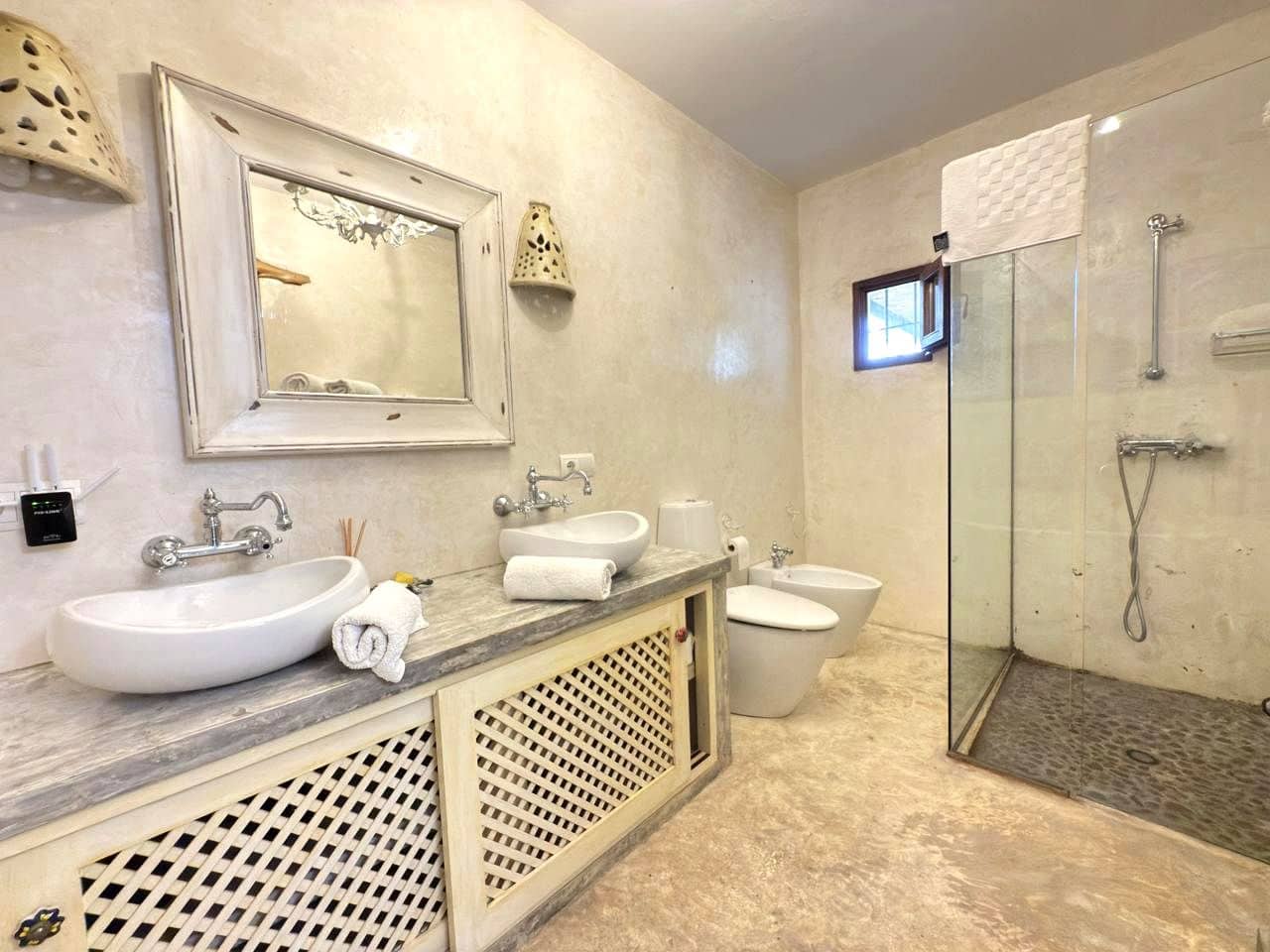 4 bedroom Villa for rent in San Jose / Sant Josep de Sa Talaia - € 14,000 (Ref: 9564112)