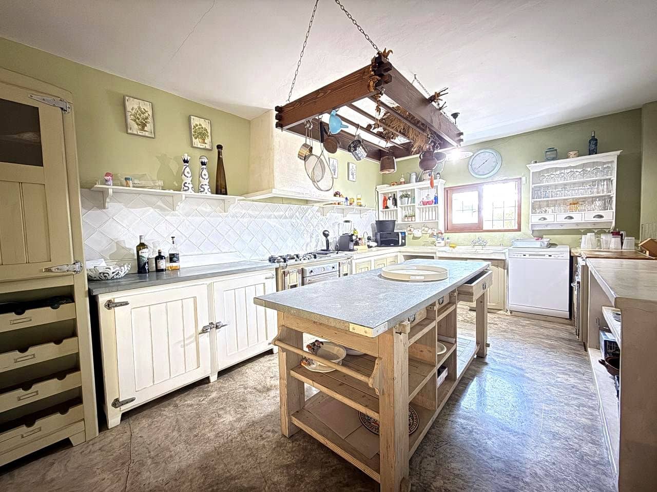 4 bedroom Villa for rent in San Jose / Sant Josep de Sa Talaia - € 14,000 (Ref: 9564112)