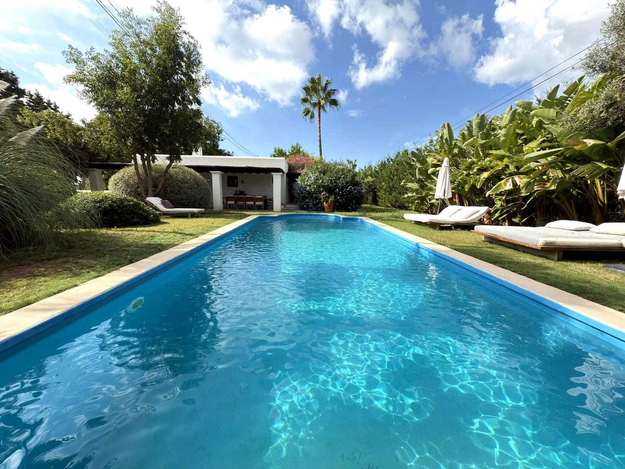 4 bedroom Villa for rent in San Jose / Sant Josep de Sa Talaia - € 14,000 (Ref: 9564112)