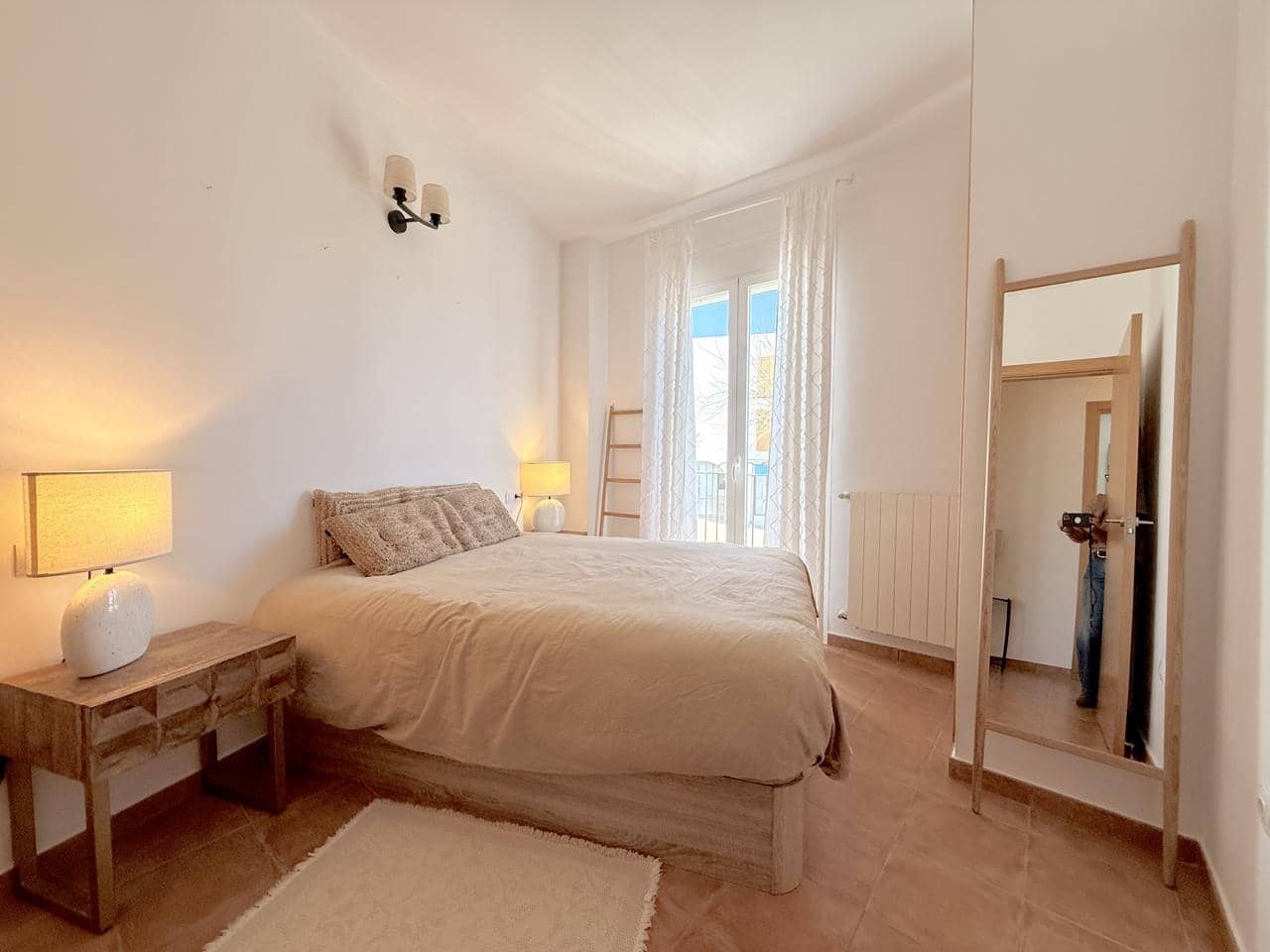 2 bedroom Flat for rent in Santa Gertrudis de Fruitera with garage - € 3,500 (Ref: 9570131)