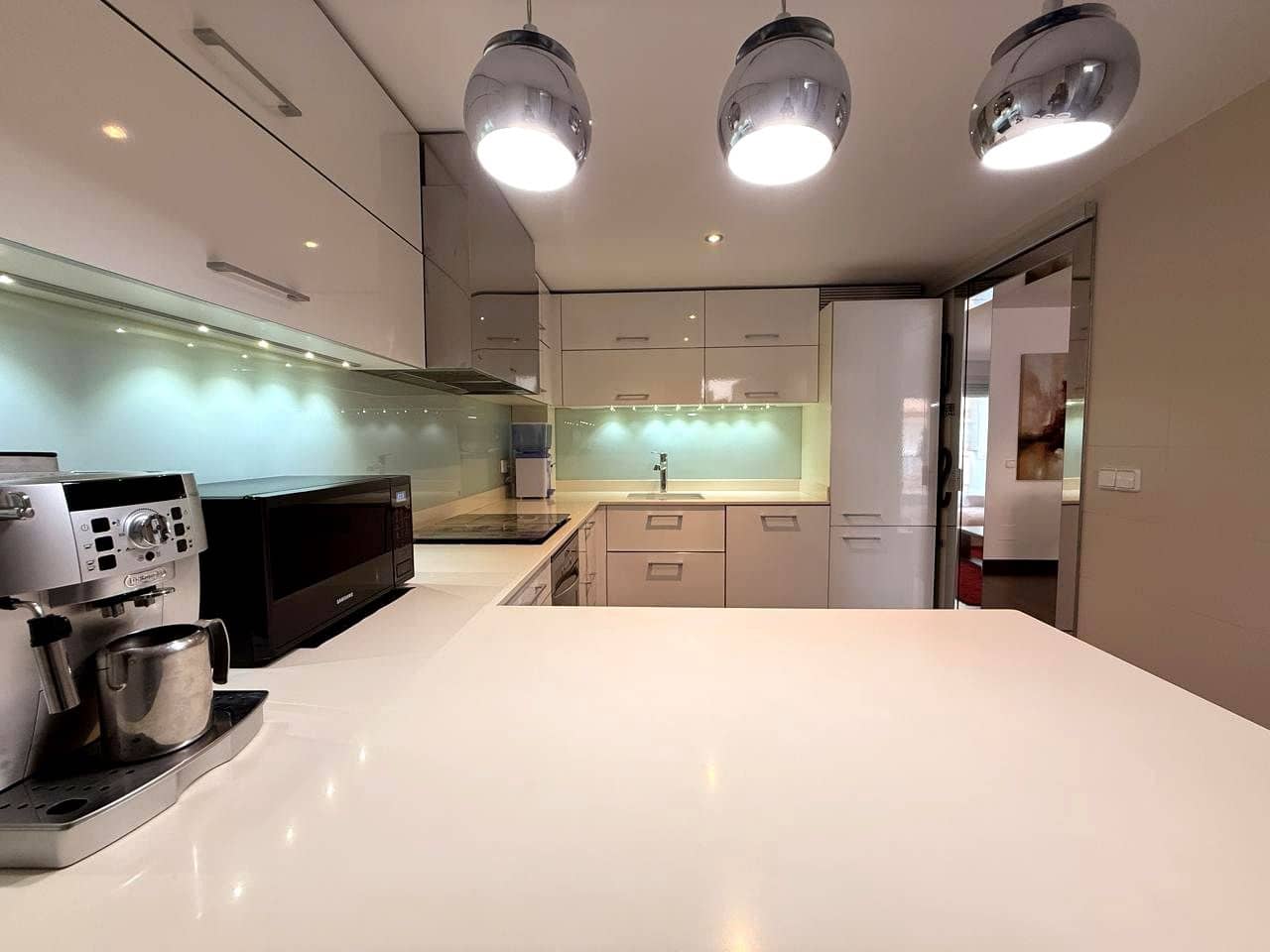 Piso de 3 habitaciones en Cap Martinet en venta - 790.000 € (Ref: 9654114)