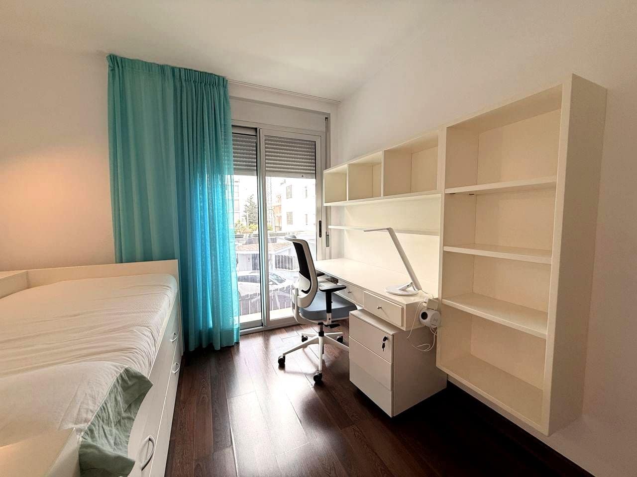 Piso de 3 habitaciones en Cap Martinet en venta - 790.000 € (Ref: 9654114)