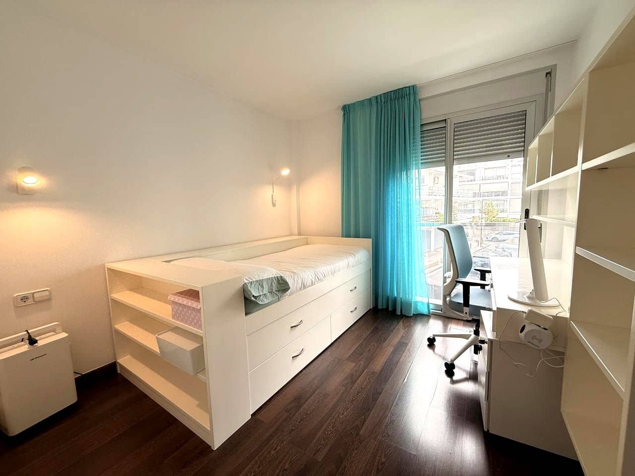 Piso de 3 habitaciones en Cap Martinet en venta - 790.000 € (Ref: 9654114)