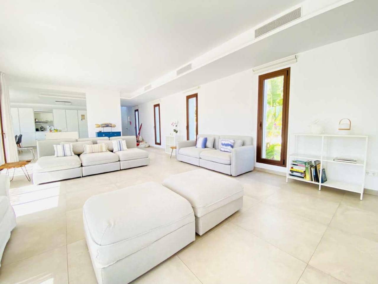 4 Zimmer Villa zu vermieten in Nuestra Senora de Jesus mit Pool - 26.000 € (Ref: 9672189)