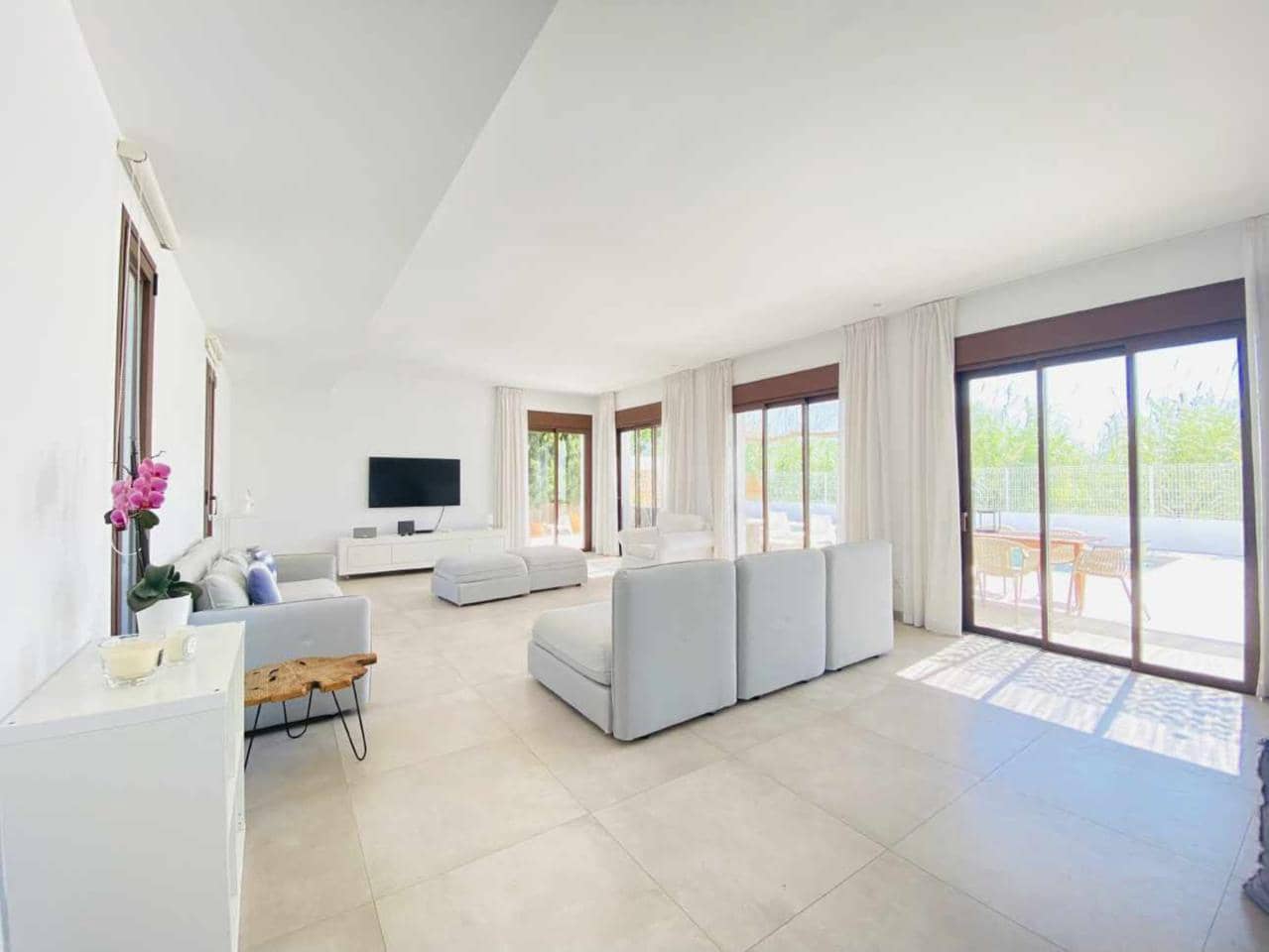 4 Zimmer Villa zu vermieten in Nuestra Senora de Jesus mit Pool - 26.000 € (Ref: 9672189)