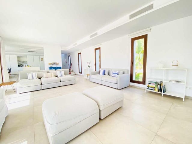 4 Zimmer Villa zu vermieten in Nuestra Señora de Jesus, Santa Eulalia / Santa Eularia - 26.000 € (Ref: 9672189)