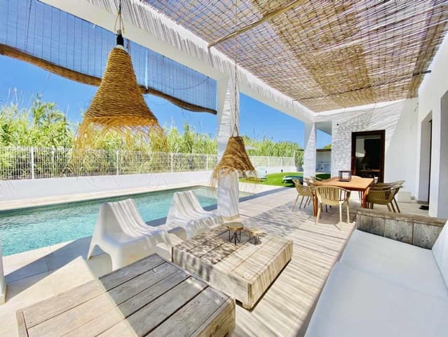 4 Zimmer Villa zu vermieten in Nuestra Señora de Jesus, Santa Eulalia / Santa Eularia - 26.000 € (Ref: 9672189)