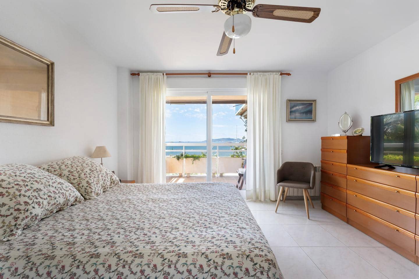 4 slaapkamer Flat te koop in Ibiza dorp met garage - € 2.500.000 (Ref: 9815070)