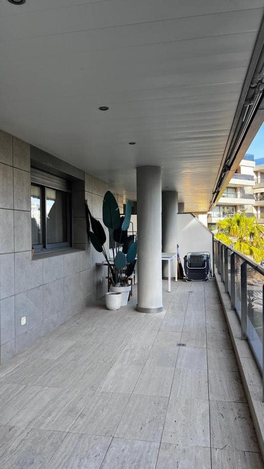 2 bedroom Flat for sale in Ibiza / Eivissa town with garage - € 799,000 (Ref: 9834609)