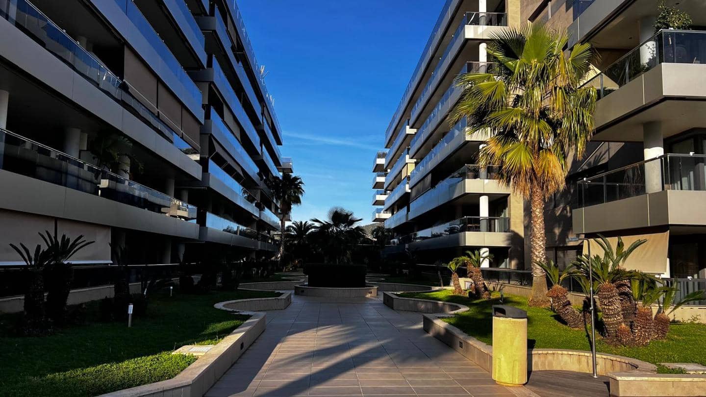 2 bedroom Flat for sale in Ibiza / Eivissa town with garage - € 799,000 (Ref: 9834609)