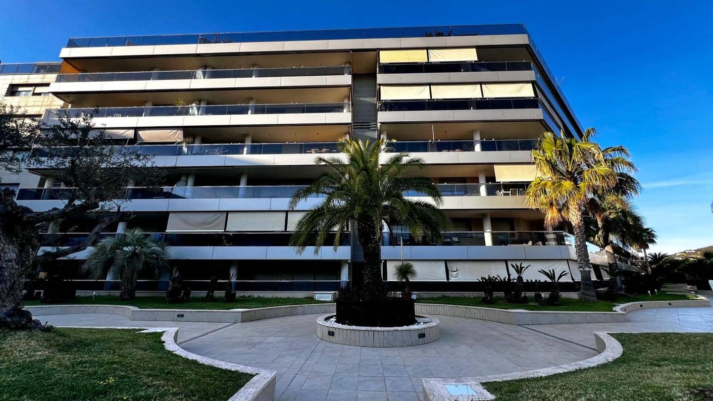 2 bedroom Flat for sale in Ibiza / Eivissa town with garage - € 799,000 (Ref: 9834609)