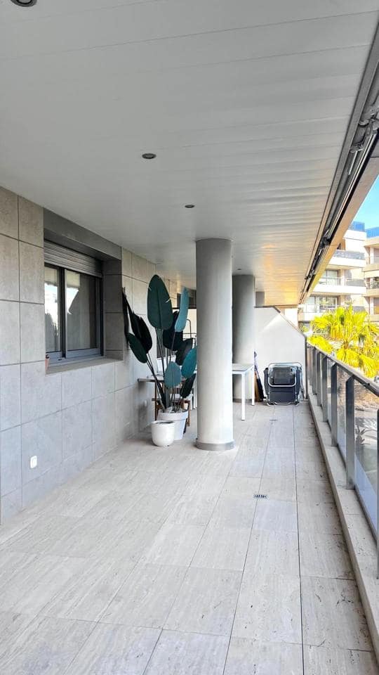 2 bedroom Flat for sale in Ibiza / Eivissa town with garage - € 799,000 (Ref: 9834609)