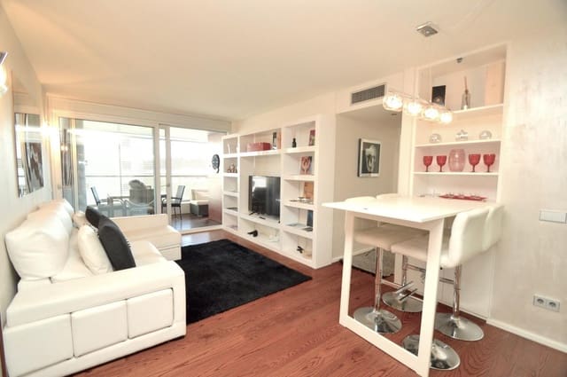 2 sypialnia Mieszkanie do wynajęcia w Miasto Ibiza / Eivissa z basenem garażem - 12 000 € (Ref: 9850606)