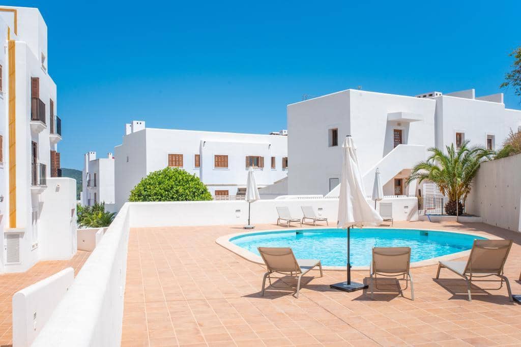 4 bedroom Flat for rent in San Jose / Sant Josep de Sa Talaia with pool garage - € 13,000 (Ref: 9858823)
