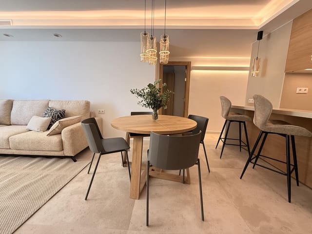 2 soverom Leilighet til leie i Ibiza by - € 6 000 (Ref: 9858824)