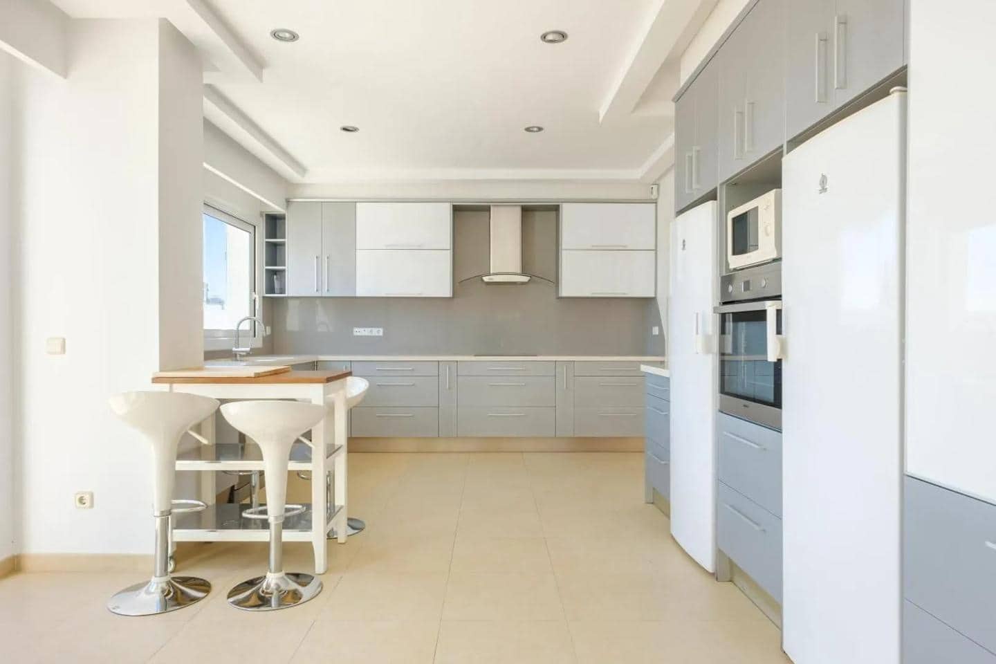 6 sypialnia Willa do wynajęcia w Miasto Ibiza / Eivissa z basenem garażem - 10 800 € (Ref: 9948421)