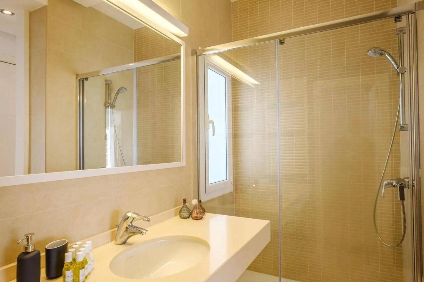 6 sypialnia Willa do wynajęcia w Miasto Ibiza / Eivissa z basenem garażem - 10 800 € (Ref: 9948421)