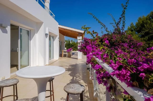 6 bedroom Villa for rent in Ibiza / Eivissa town with pool garage - € 10,800 (Ref: 9948421)