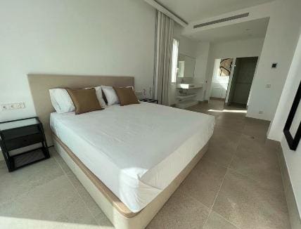 Villa/Maison de 6 chambres à louer à Talamanca avec piscine garage - 10 800 € (Ref: 9948608)