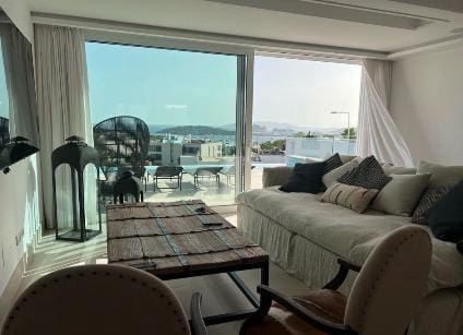 6 sypialnia Willa do wynajęcia w Talamanca, Miasto Ibiza / Eivissa z basenem garażem - 10 800 € (Ref: 9948608)