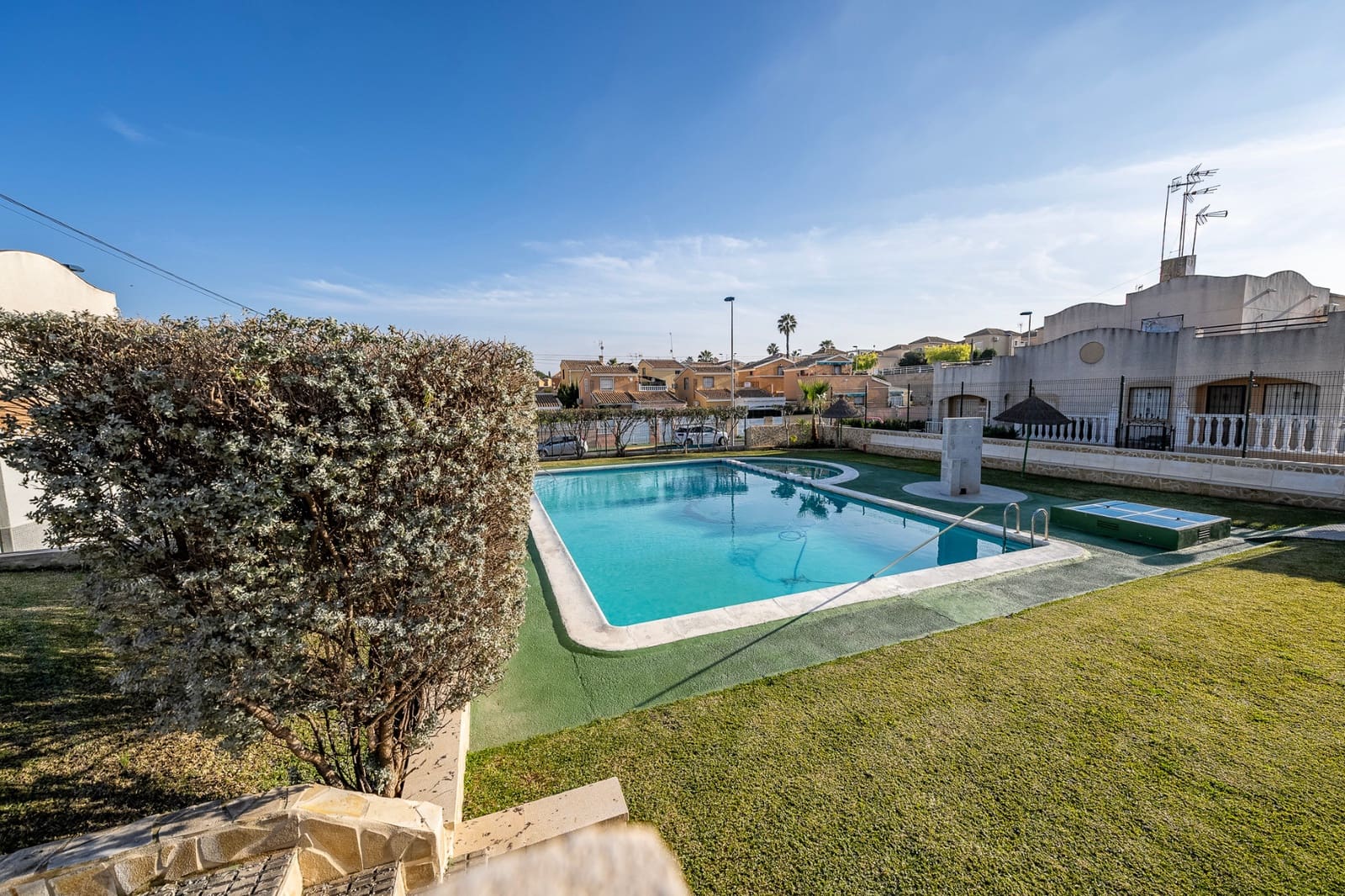 Bungalow de 1 habitación en Los Balcones en venta con piscina - 114.000 € (Ref: 10012323)