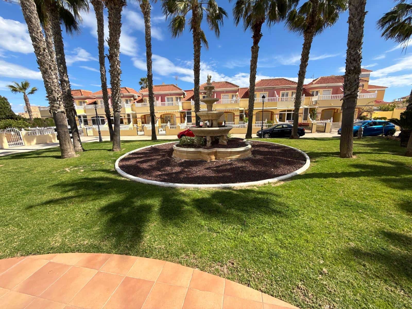 3 slaapkamer Huis te koop in La Zenia met zwembad garage - € 269.950 (Ref: 10016710)