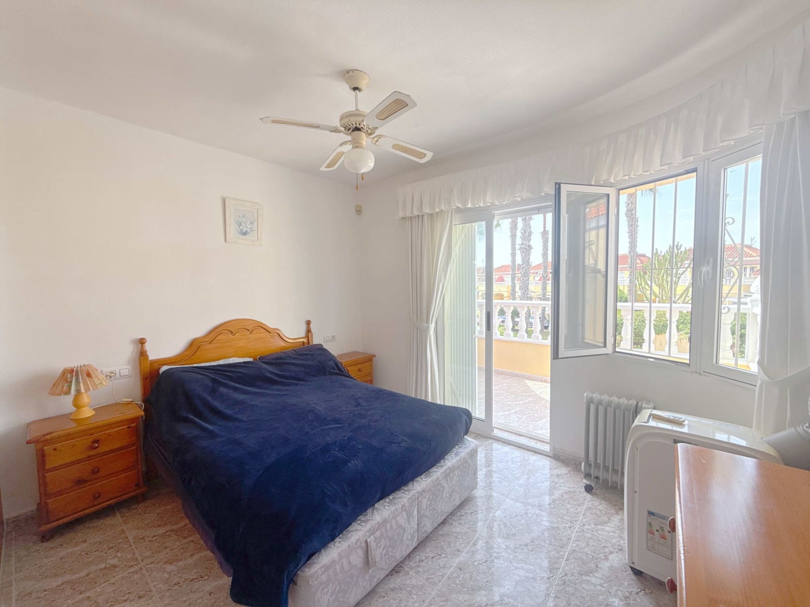 3 slaapkamer Huis te koop in La Zenia met zwembad garage - € 269.950 (Ref: 10016710)
