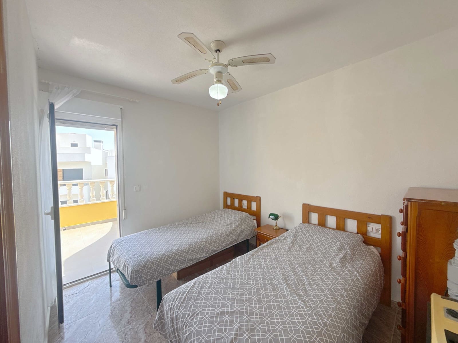 3 slaapkamer Huis te koop in La Zenia met zwembad garage - € 269.950 (Ref: 10016710)