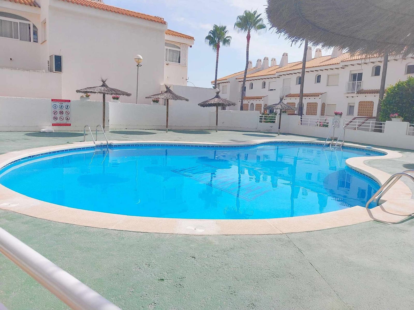 1 Zimmer Apartment zu verkaufen in Cabo Roig mit Pool - 149.950 € (Ref: 10016711)