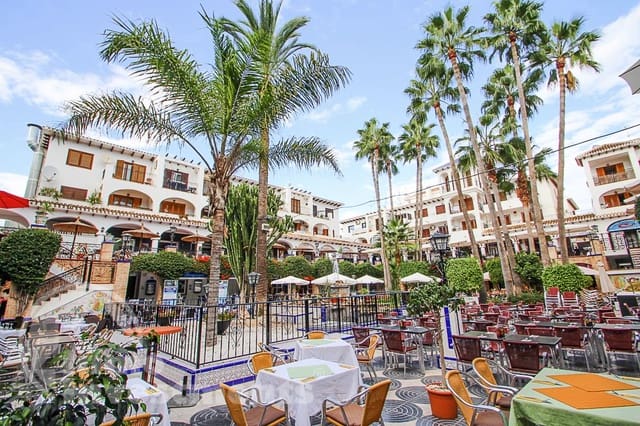 2 soveværelse Lejlighed til salg i Villamartin, Orihuela med swimmingpool - € 239.000 (Ref: 10024740)