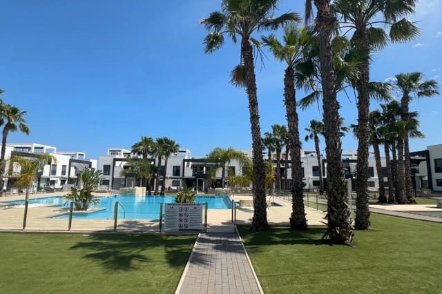 2 Zimmer Apartment zu verkaufen in La Zenia, Orihuela mit Pool - 339.000 € (Ref: 10024746)