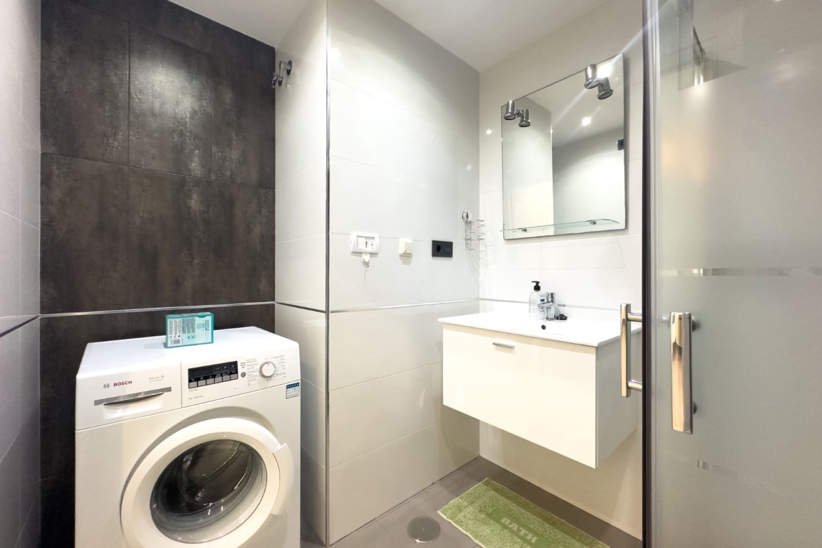 2 Zimmer Apartment zu verkaufen in La Zenia mit Pool - 339.000 € (Ref: 10024746)