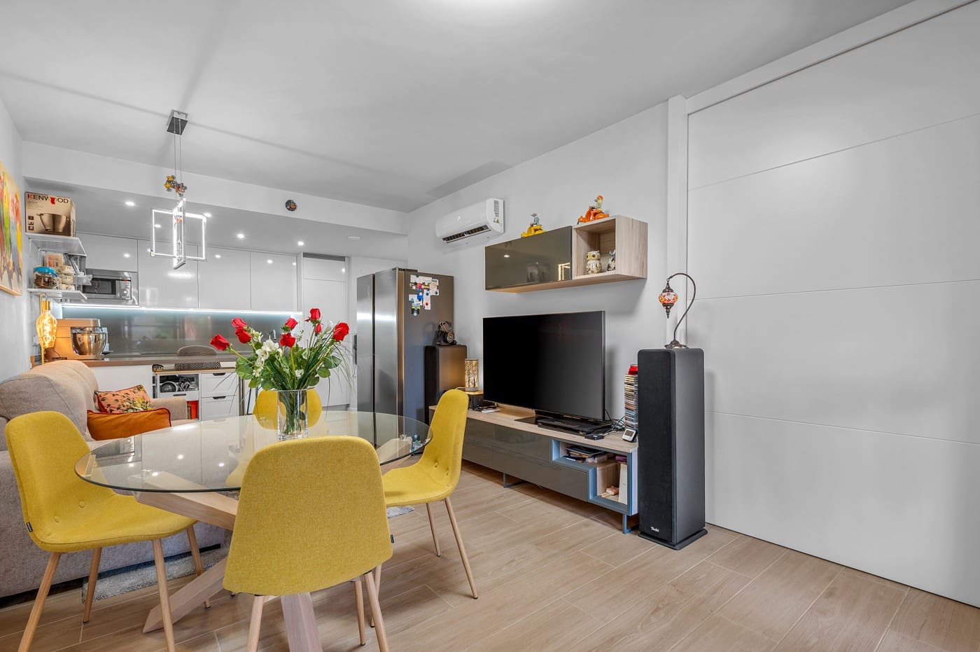 2 soverom Leilighet til salgs i Villamartin med svømmebasseng garasje - € 254 900 (Ref: 10024751)