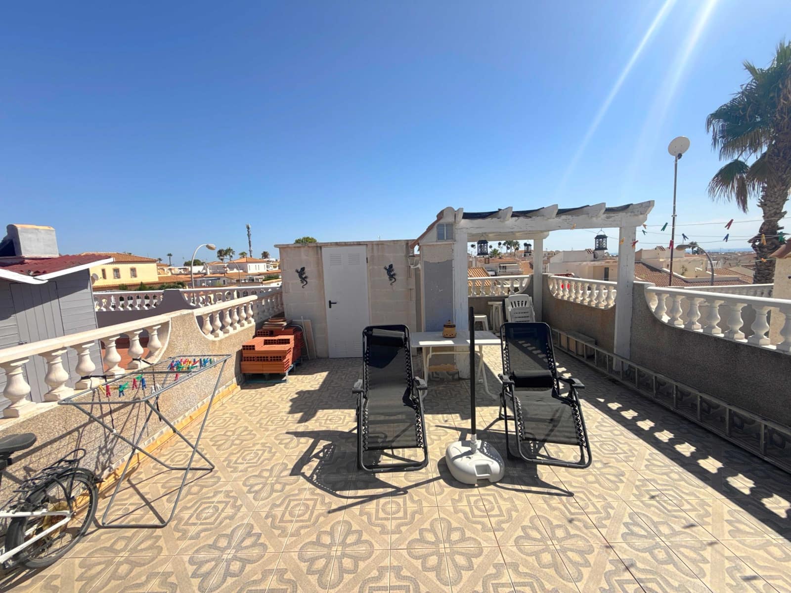 2 soverom Bungalow til salgs i La Florida med svømmebasseng - € 169 950 (Ref: 10057997)