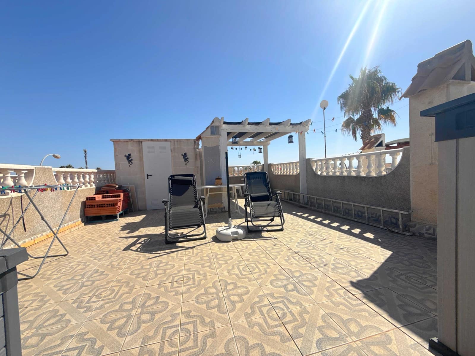 2 soverom Bungalow til salgs i La Florida med svømmebasseng - € 169 950 (Ref: 10057997)