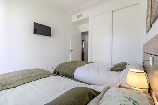 2 soverom Leilighet til salgs i Orihuela Costa med svømmebasseng garasje - € 239 000 (Ref: 10077157)