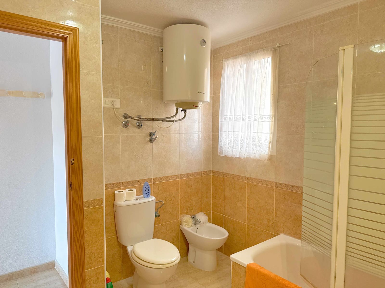 2 Zimmer Apartment zu verkaufen in Cabo Roig mit Pool - 184.950 € (Ref: 10082132)
