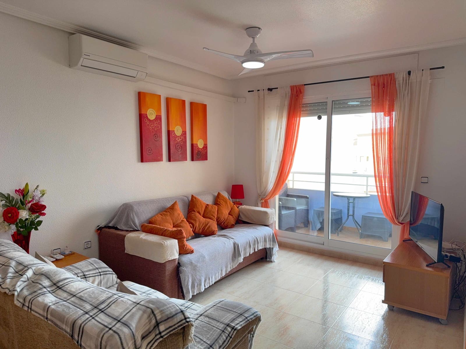 2 Zimmer Apartment zu verkaufen in Cabo Roig mit Pool - 184.950 € (Ref: 10082132)